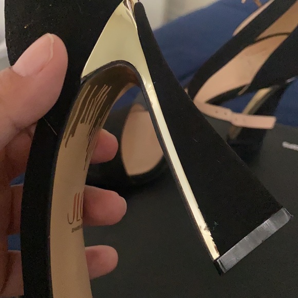Jlo by DSW Black heels with Gold Size 6 - Picture 3 of 6